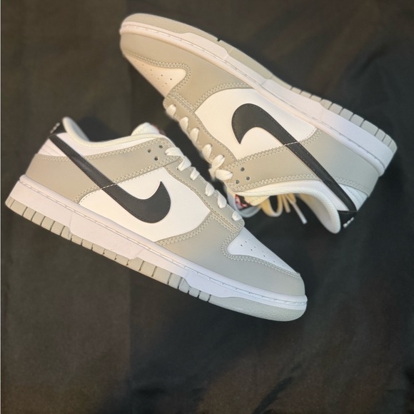 Unisex Nike Dunk Low SE Lottery Pack Grey Fogs size 8 women’s/ 6.5 mens - Picture 2 of 8